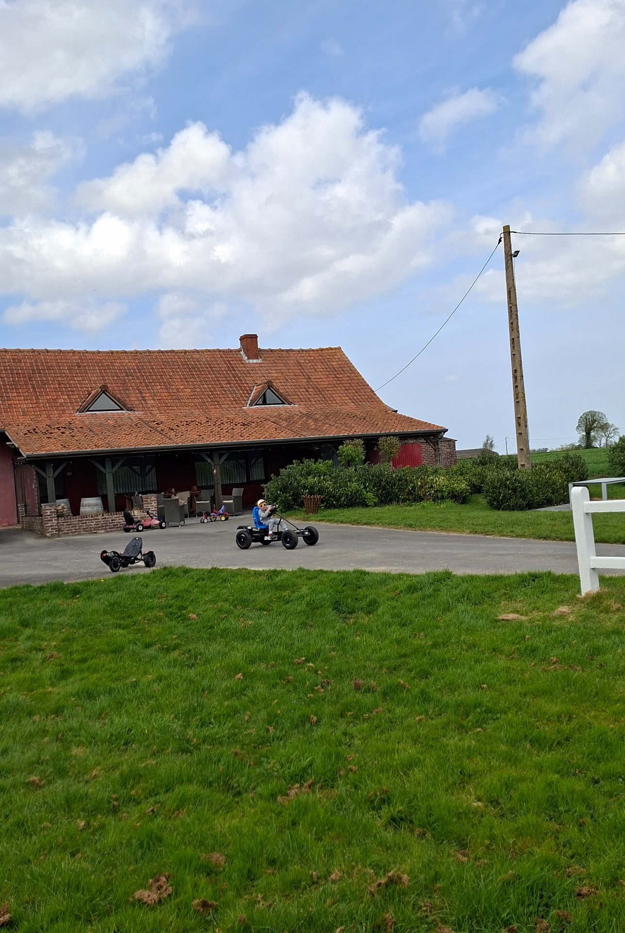 het grenshof - vakantiewoning Alveringem